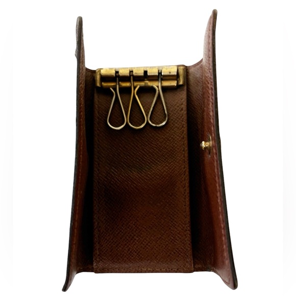 Louis Vuitton Monogram Hook Key Holder - Picture 15 of 15